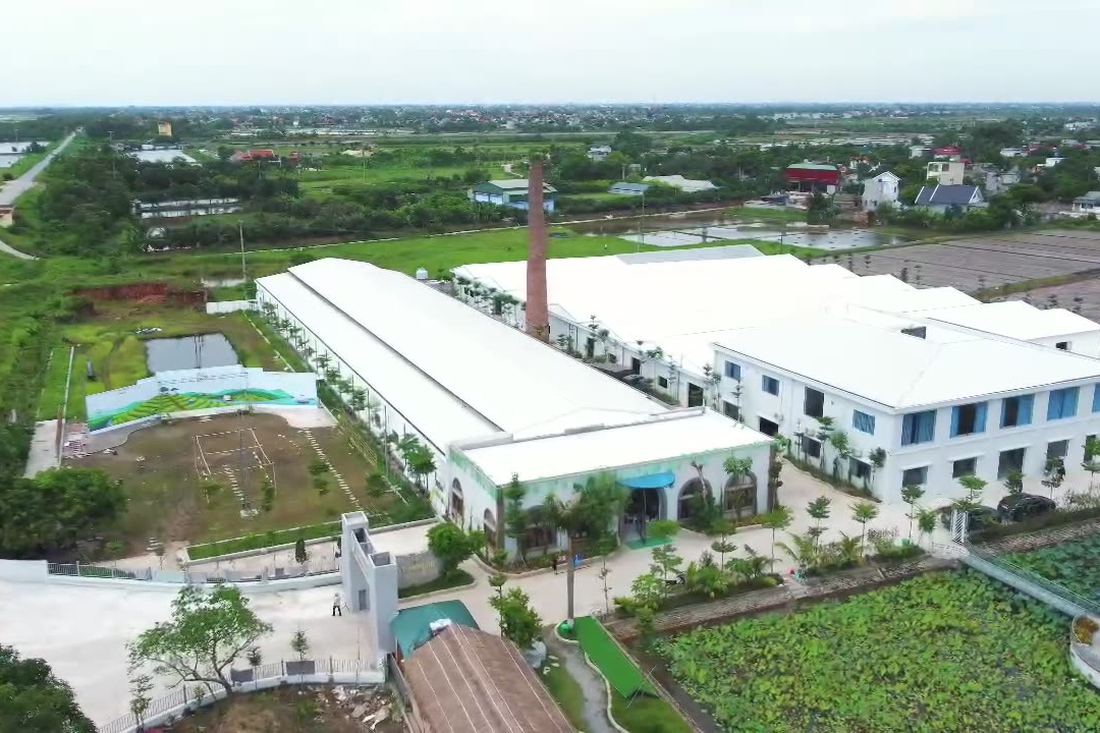 Toàn cảnh nhà máy nhìn từ trên cao